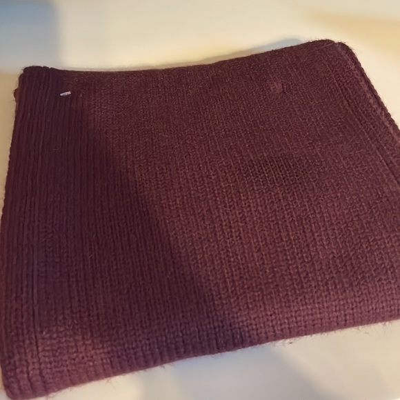 Michael Kors Scarf & Beanie Set - Picture 3 of 5